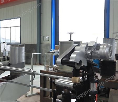 济南成东机械   卷管机 专业生产各种螺旋纸管机 多刀在线切割纸管 PLC控制 自动化程度高