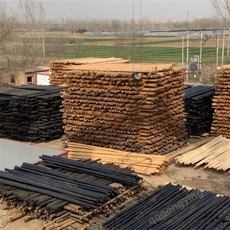 盛金源 厂家直供 油木杆 10米  13个粗 油炸杆 通信木杆 防腐木杆