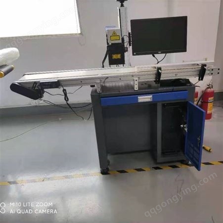 视觉自动免人工激光镭雕机出售 自动识别激光金属镭射 塑料打标