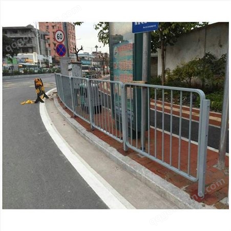 城市市政道路护栏,东方五星栏杆品类 宜昌铝艺栏杆