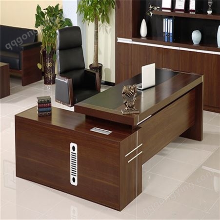 办公室家具班台 老板办公桌 成都新款优质班桌厂家价格