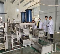 仿手工豆皮机 专业豆腐皮机生产 豆腐皮生产线机器视频