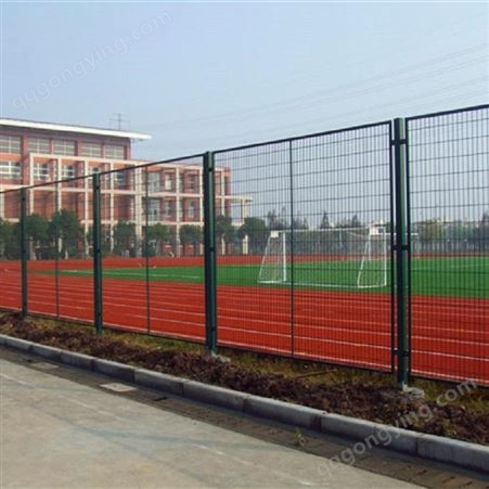公园学校足球场护栏 体育场篮球场浸塑护栏网 球场护栏网