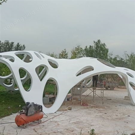 新疆房地产雕塑 新疆大型不锈钢雕塑 点击